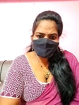 Snapshot of melina214 chatting on 12/02/25, 03:34 melina214 online show from 12/02/25, 03:34