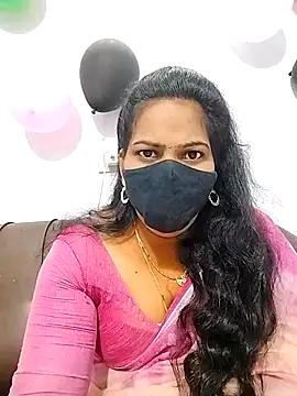 Snapshot of melina214 chatting on 01/12/26, 03:01 melina214 online show from 01/12/26, 03:01