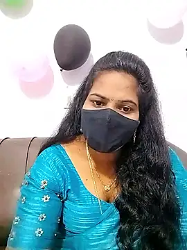 Snapshot of melina214 chatting on 01/14/26, 03:56 melina214 online show from 01/14/26, 03:56