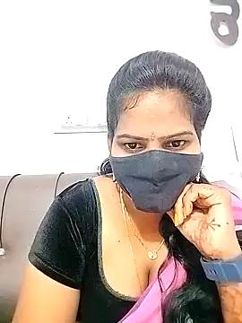 Snapshot of melina214 chatting on 02/27/26, 04:12 melina214 online show from 02/27/26, 04:12