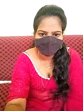 Snapshot of melina214 chatting on 03/07/26, 03:25 melina214 online show from 03/07/26, 03:25