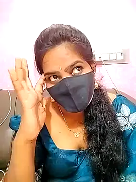 melina214 online show from 07/27/26, 03:57