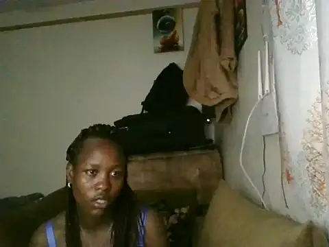 Snapshot of Sonnia_ chatting on 12/20/24, 07:39 Sonnia online show from 12/20/24, 07:39