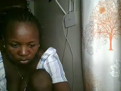 Snapshot of Sonnia_ chatting on 02/02/25, 08:19 Sonnia online show from 02/02/25, 08:19