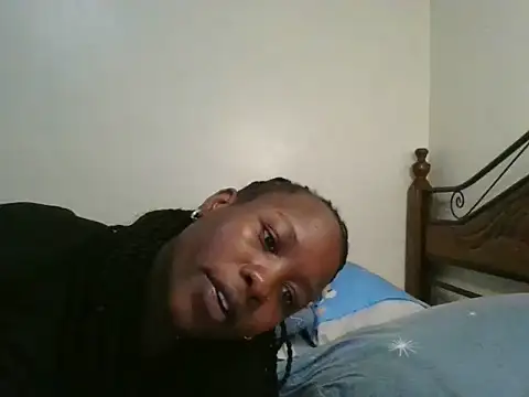 Snapshot of Sonnia_ chatting on 02/22/25, 04:09 Sonnia online show from 02/22/25, 04:09