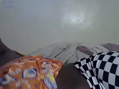 Snapshot of Sonnia_ chatting on 11/21/25, 08:57 Sonnia online show from 11/21/25, 08:57