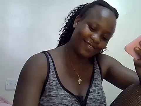Snapshot of Sonnia_ chatting on 12/16/25, 10:42 Sonnia online show from 12/16/25, 10:42