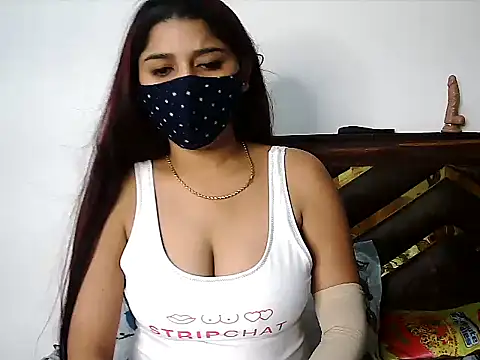 Snapshot of Gloie4u chatting on 10/31/25, 09:10 Gloie4u online show from 10/31/25, 09:10