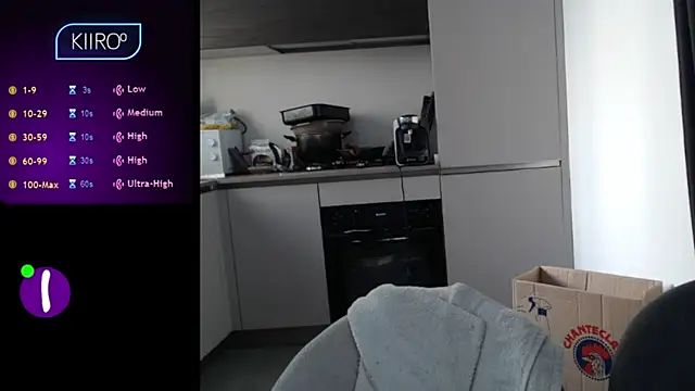 Snapshot of Dominahot4you chatting on 09/23/25, 07:44 Dominahot4you online show from 09/23/25, 07:44