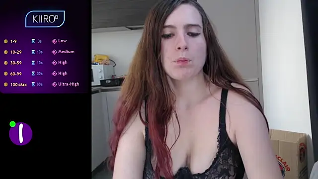 Snapshot of Dominahot4you chatting on 10/07/25, 07:49 Dominahot4you online show from 10/07/25, 07:49