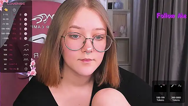 Snapshot of bunny_bubble chatting on 12/10/24, 12:50 bunny bubble online show from 12/10/24, 12:50