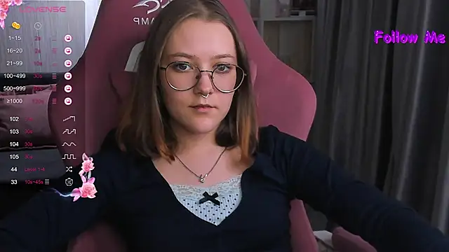 Snapshot of bunny_bubble chatting on 02/25/25, 12:47 bunny bubble online show from 02/25/25, 12:47