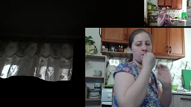 Sakura Green online show from 11/23/25, 06:46