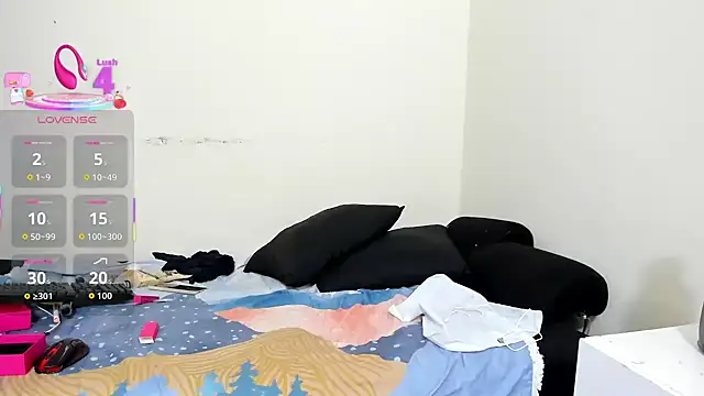 Snapshot of KASSANDRA_NIGHT chatting on 09/23/25, 12:02 KASSANDRA NIGHT online show from 09/23/25, 12:02