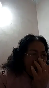 Hotestlove online show from 02/12/25, 11:09
