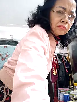 Hotestlove online show from 02/19/25, 10:31