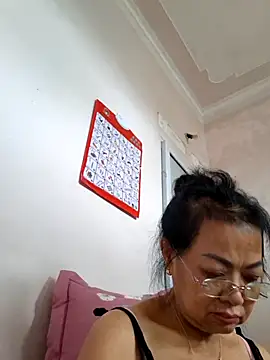 Hotestlove online show from 10/26/25, 04:07