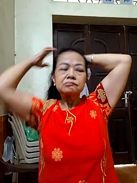 Hotestlove online show from 10/27/25, 11:52