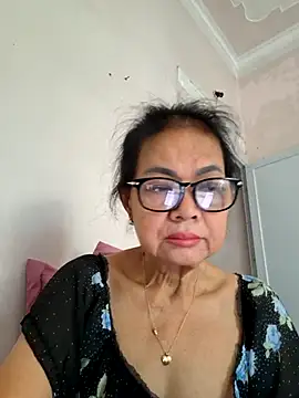 Hotestlove online show from 07/02/26, 11:44