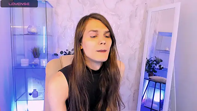 Snapshot of Will_Will_ chatting on 10/03/25, 06:10 Will Will online show from 10/03/25, 06:10