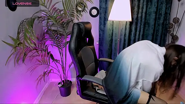 Snapshot of Will_Will_ chatting on 10/25/25, 07:05 Will Will online show from 10/25/25, 07:05