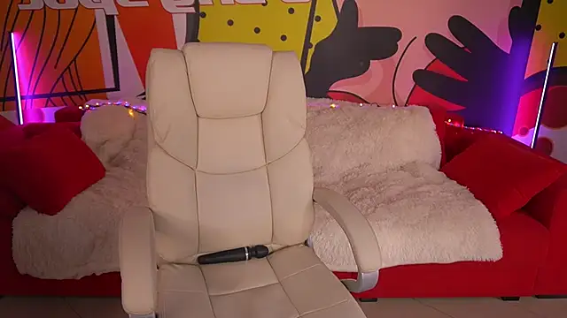 LiaBrazzerr online show from 10/16/25, 06:58