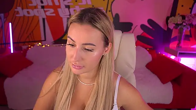 Snapshot of LiaBrazzerr chatting on 11/03/25, 02:29 LiaBrazzerr online show from 11/03/25, 02:29