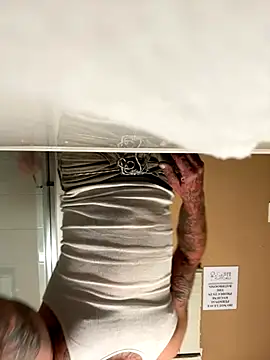 Crackkers online show from 12/02/25, 05:46