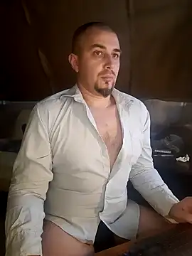 Foxyshaved online show from 12/17/24, 08:12