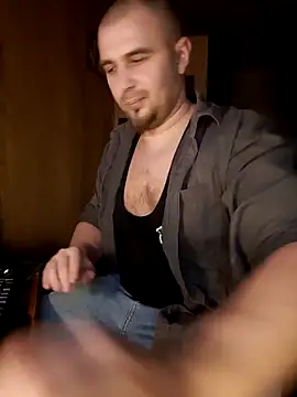 Foxyshaved online show from 12/28/24, 12:24