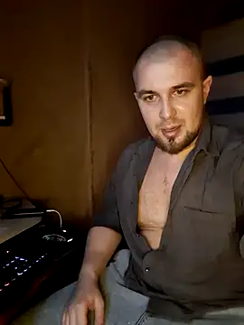 Foxyshaved online show from 01/13/25, 01:17