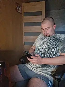 Foxyshaved online show from 10/03/25, 05:15