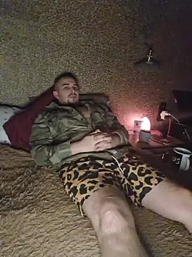 Snapshot of Foxyshaved chatting on 11/06/25, 04:35 Foxyshaved online show from 11/06/25, 04:35