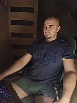 Snapshot of Foxyshaved chatting on 11/14/25, 03:27 Foxyshaved online show from 11/14/25, 03:27