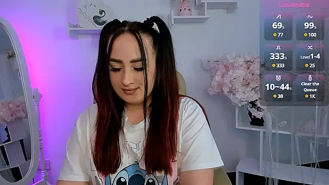 Snapshot of Nika__XXX chatting on 02/13/25, 08:55 Nika XXX online show from 02/13/25, 08:55