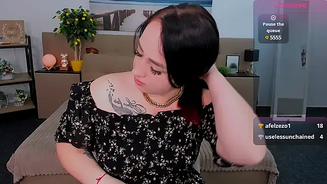 Snapshot of Nika__XXX chatting on 02/15/25, 03:52 Nika XXX online show from 02/15/25, 03:52