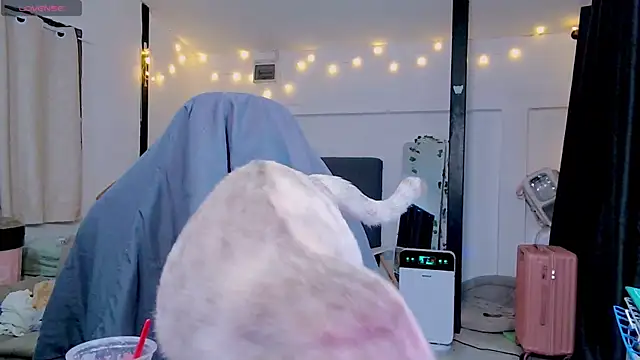 Kana G online show from 02/04/25, 01:48