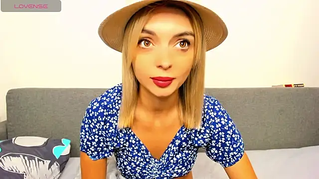 Snapshot of _ellen_meow_ chatting on 09/26/25, 09:30 ellen meow online show from 09/26/25, 09:30