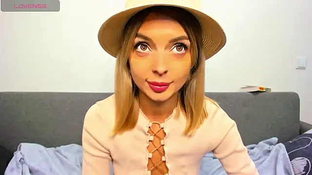 Snapshot of _ellen_meow_ chatting on 10/27/25, 09:08 ellen meow online show from 10/27/25, 09:08