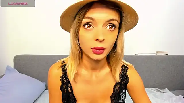 Snapshot of _ellen_meow_ chatting on 10/29/25, 08:54 ellen meow online show from 10/29/25, 08:54