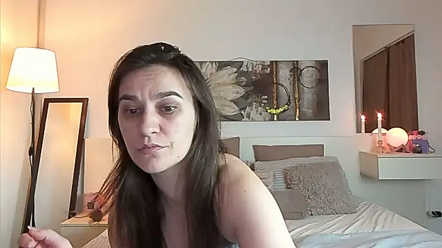 Snapshot of JoyCasidy chatting on 01/13/25, 06:05 JoyCasidy online show from 01/13/25, 06:05