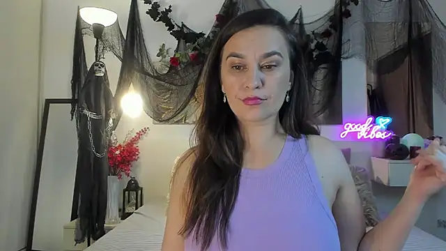 JoyCasidy online show from 10/28/25, 05:04