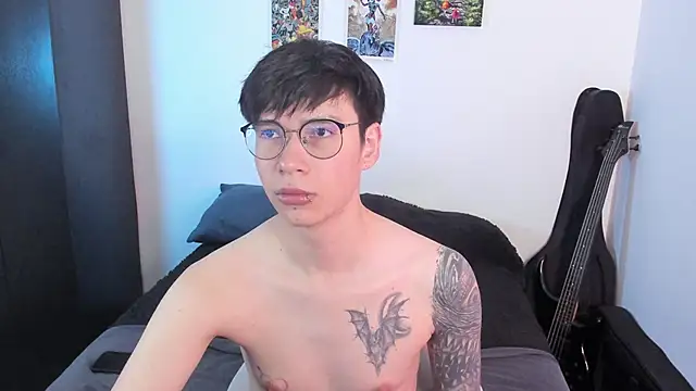 Aventure Twinks online show from 06/16/26, 10:01