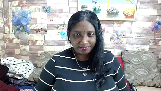 Snapshot of Indian_tracy chatting on 11/06/25, 07:48 Indian tracy online show from 11/06/25, 07:48