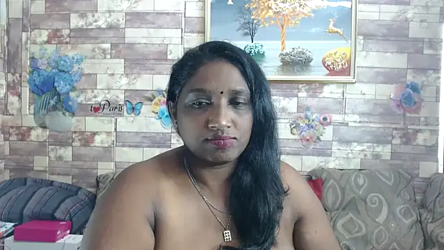 Snapshot of Indian_tracy chatting on 12/23/25, 08:56 Indian tracy online show from 12/23/25, 08:56