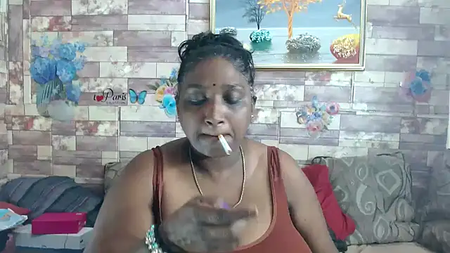 Snapshot of Indian_tracy chatting on 01/10/26, 08:05 Indian tracy online show from 01/10/26, 08:05