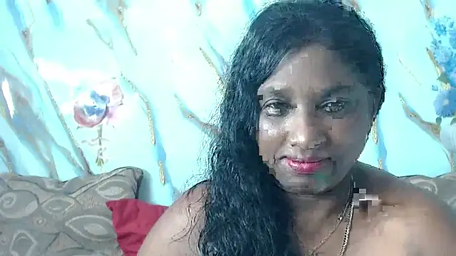 Snapshot of Indian_tracy chatting on 02/10/26, 12:15 Indian tracy online show from 02/10/26, 12:15