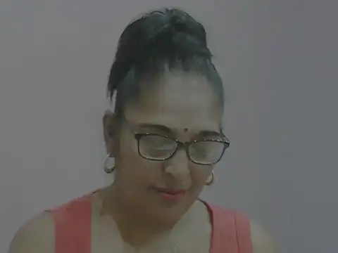 sexy69hotmum online show from 12/05/24, 10:55