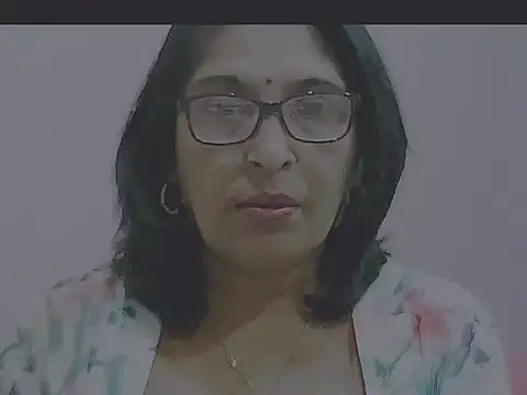 sexy69hotmum online show from 01/09/25, 01:13