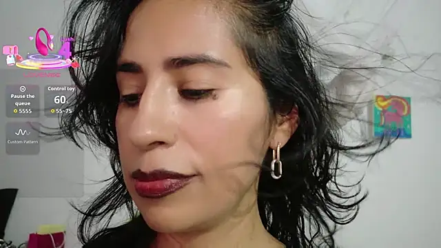 fantasty nylon online show from 07/10/26, 11:40